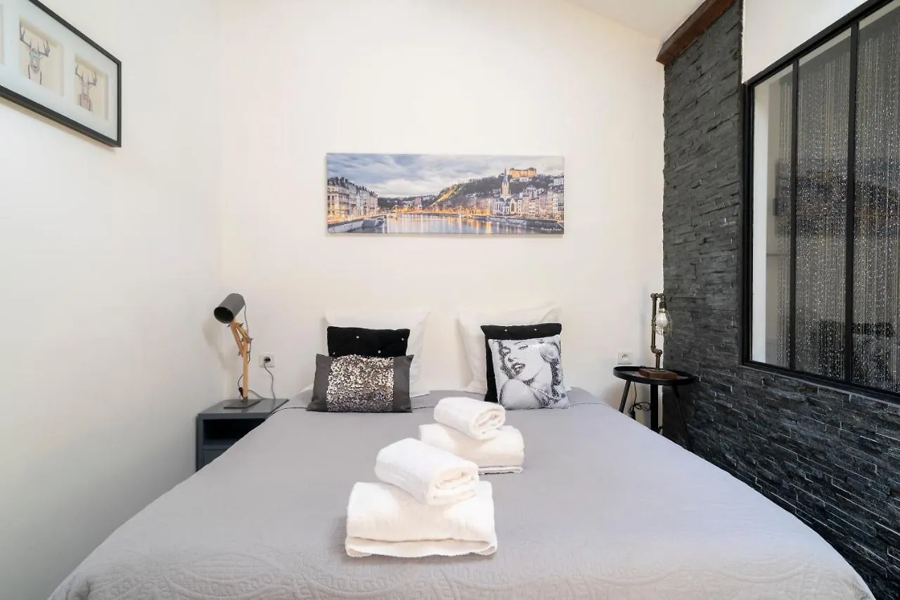 Bed & Breakfast Lyon Mon Amour B&B France