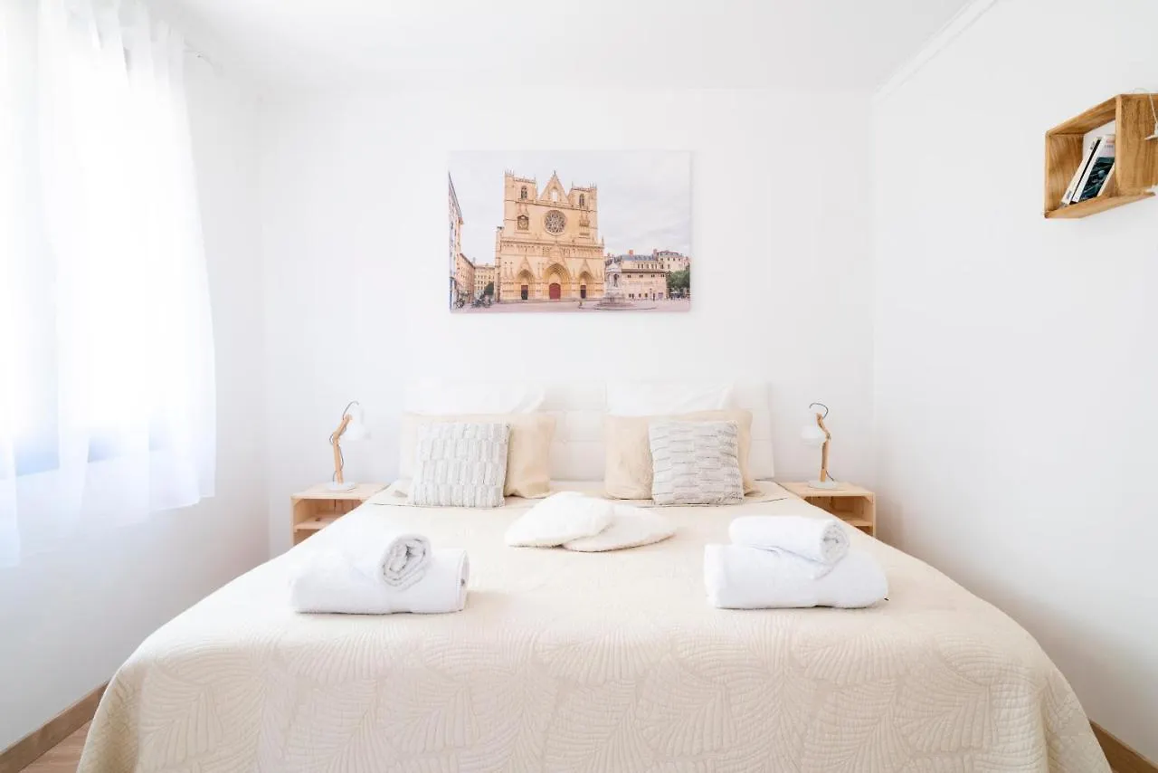 Lyon Mon Amour B&B 0*,