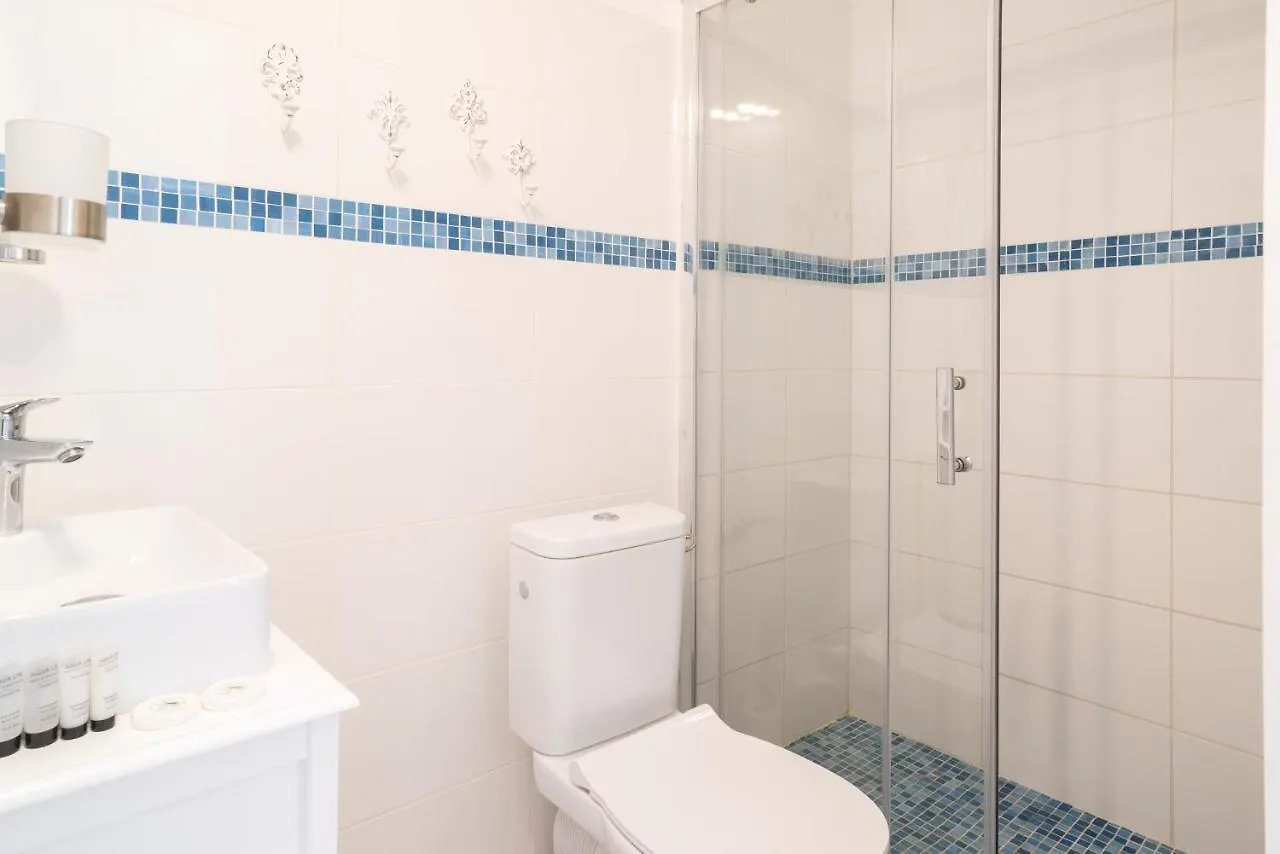 Lyon Mon Amour B&B