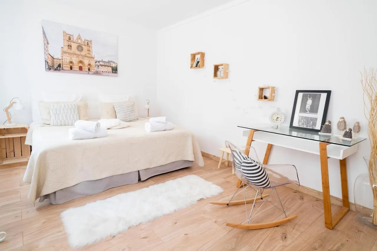 Lyon Mon Amour B&B