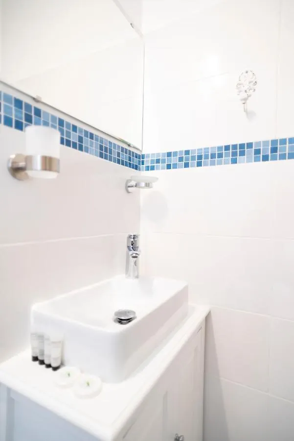 Lyon Mon Amour B&B 0*,